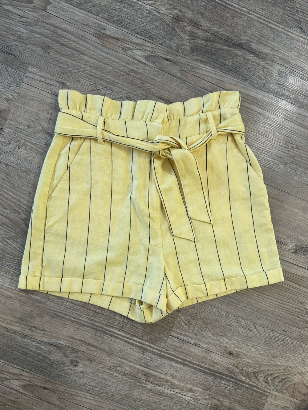 Gianni Bini Yellow Striped Paperbag Waist Shorts, Large